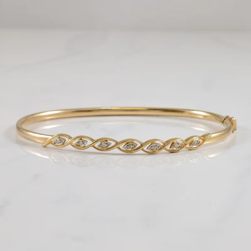 Twisted Diamond Bangle | 0.04ctw | 8" |