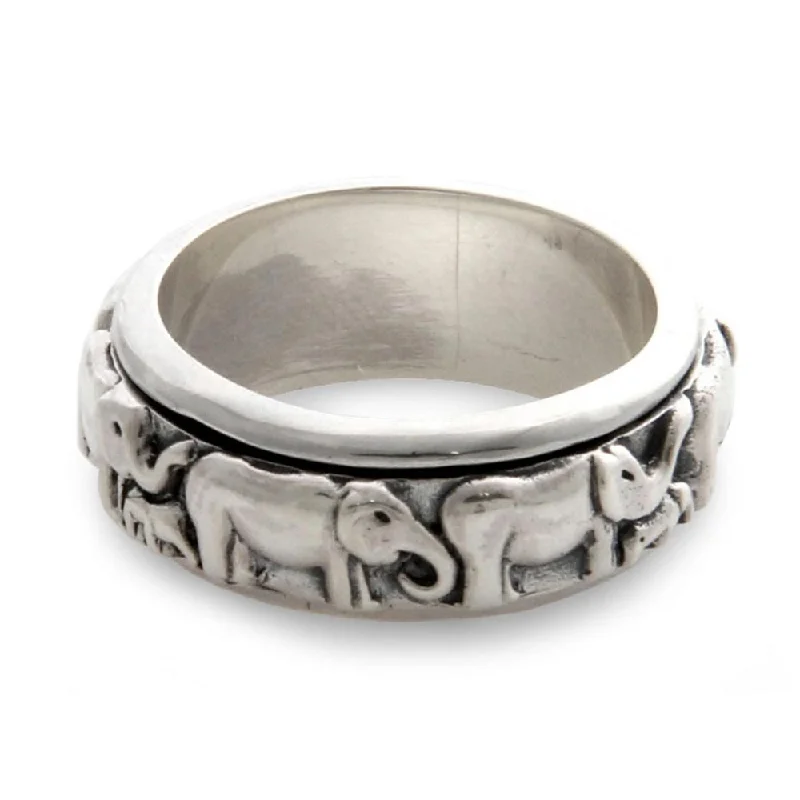 Handmade Sterling Silver 'Lucky Elephants' Ring (Indonesia)