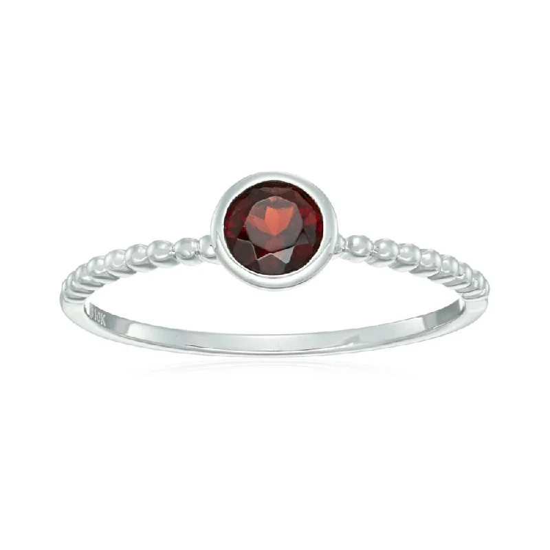 10k White Gold Red Garnet Solitaire Ring