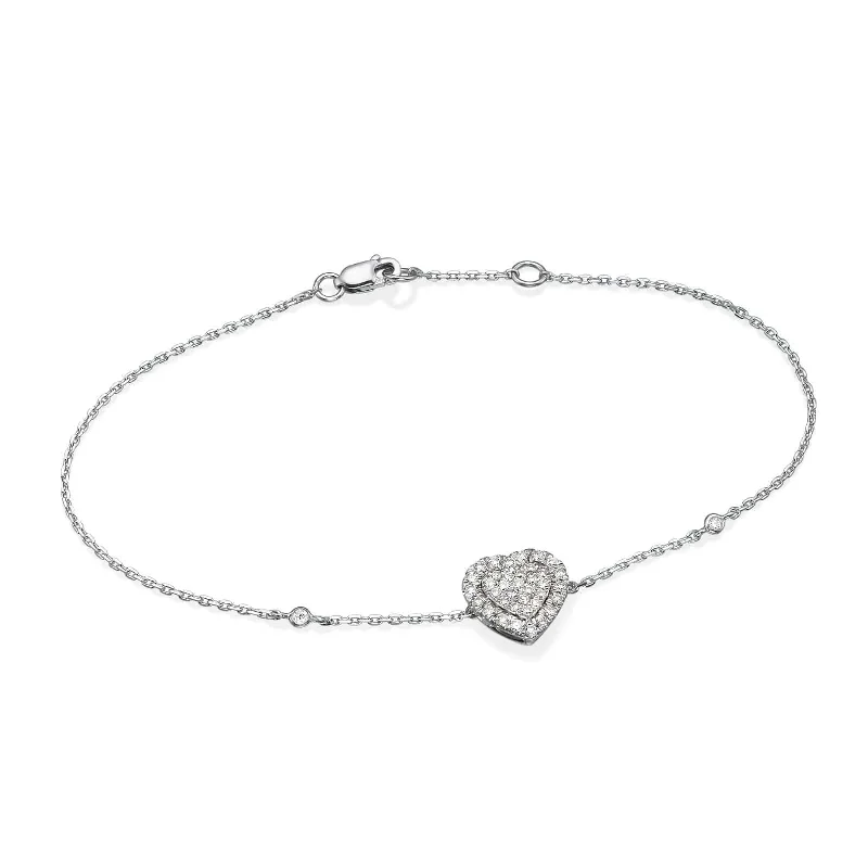 Big Heart Shaped Diamond Cluster Bracelet In 18K Gold