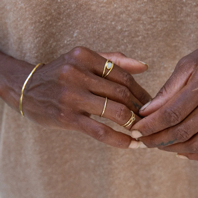 Small White Pebble Split Ring