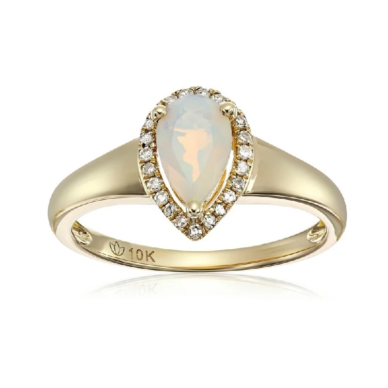 10k Yellow Gold Ethiopian Opal & Diamond Princess Diana Ring