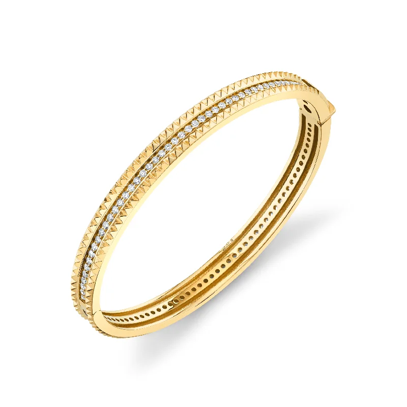 Tetra Pavé Bangle BR395